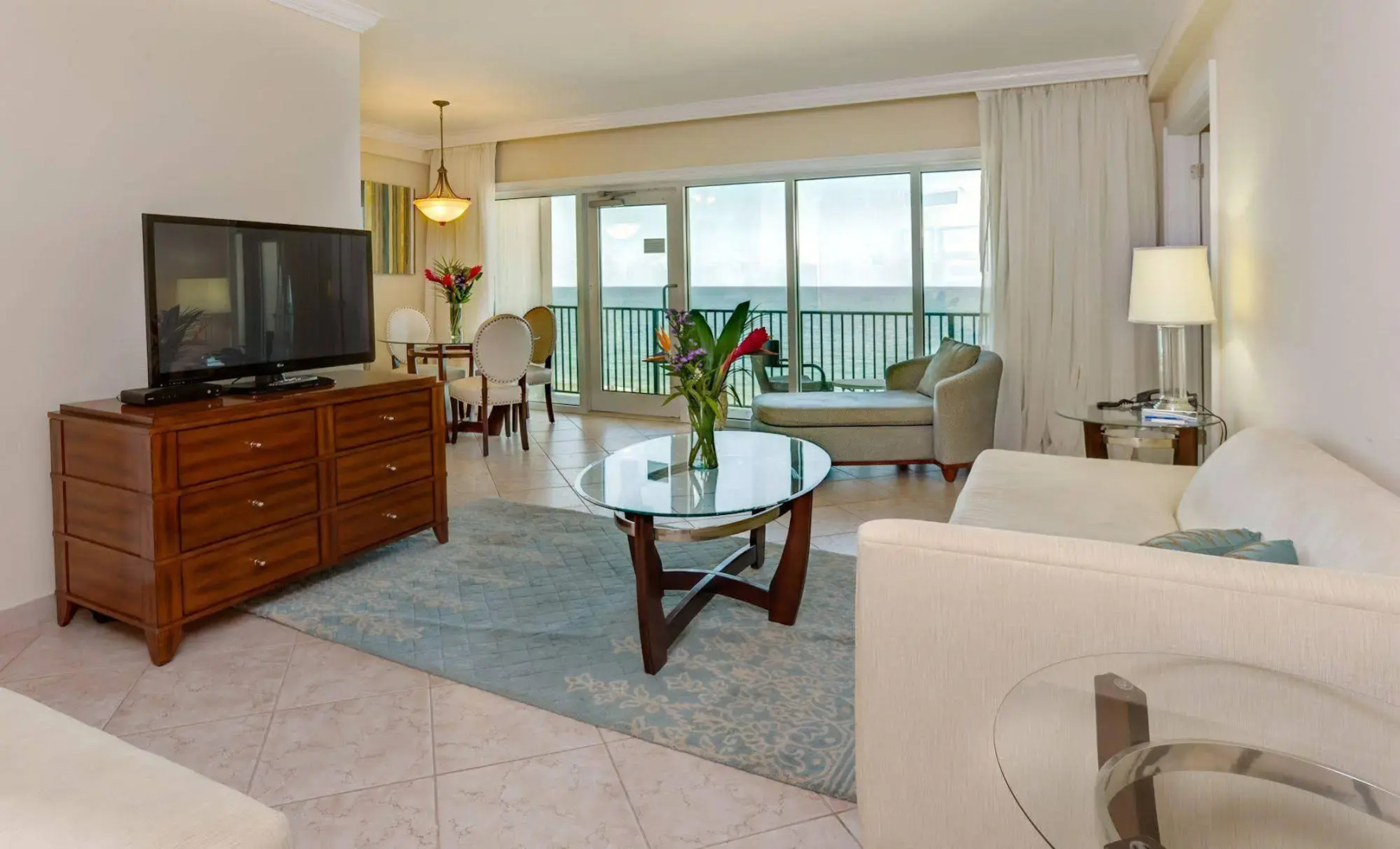 The Sea Lord Hotel & Suites (Adults Only)