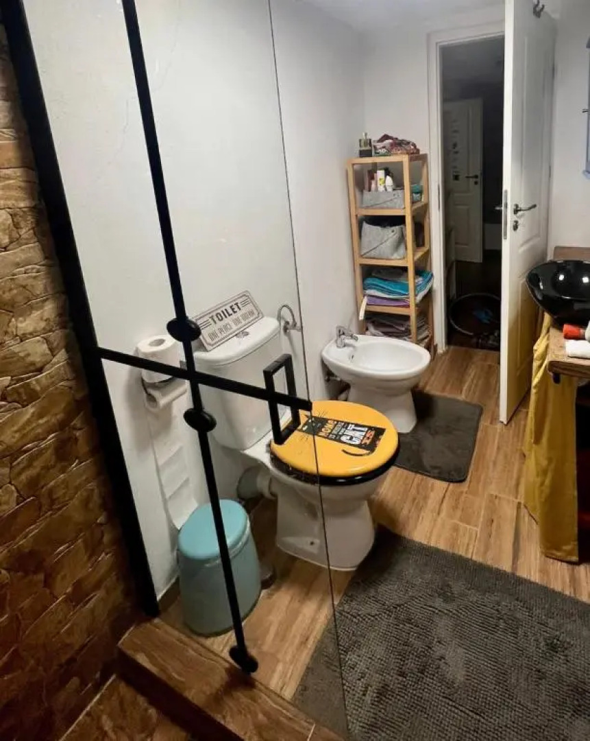 Cozy Contemporary Saxon Apartment