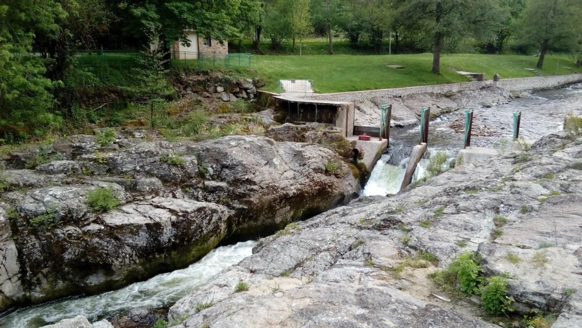 Bungalow With 2 Bedrooms in Lamastre, With Pool Access, Furnished Terr