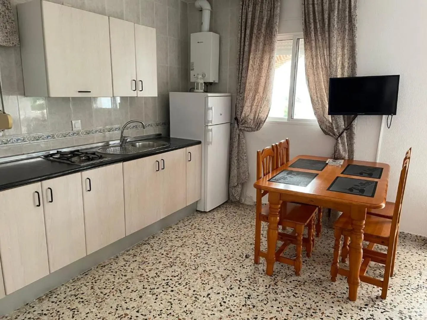 Apartamentos Bolonia Paraiso