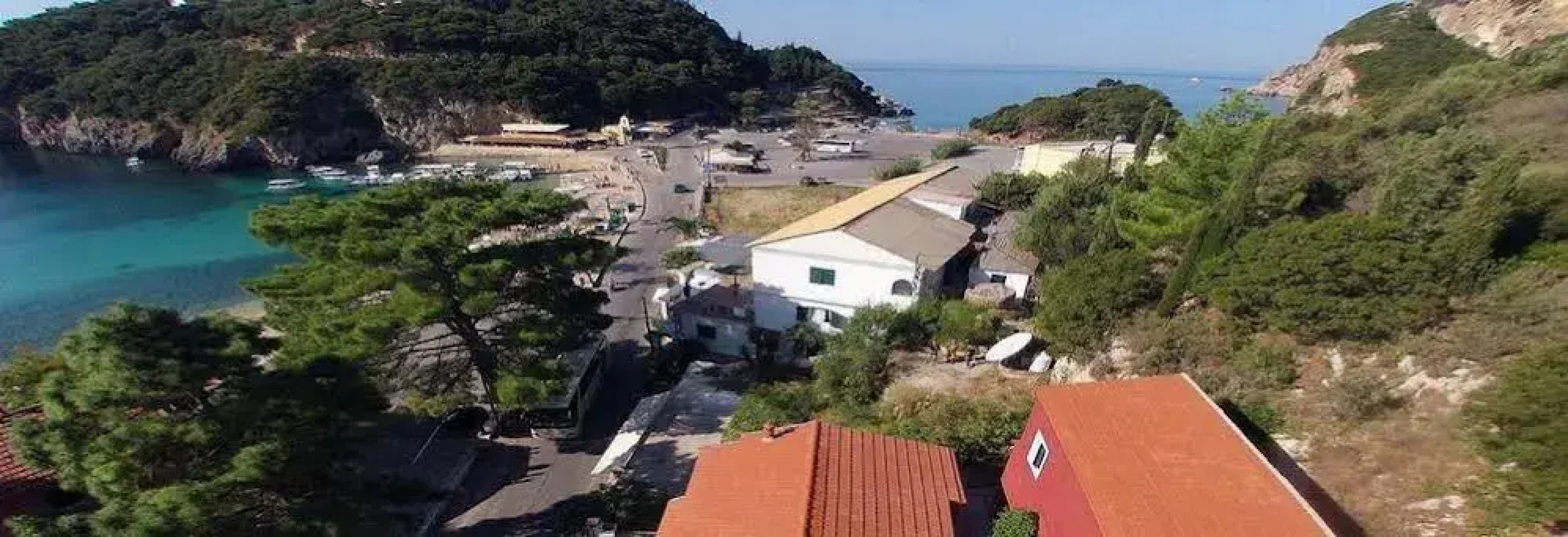 Zefiros Traditional Hotel