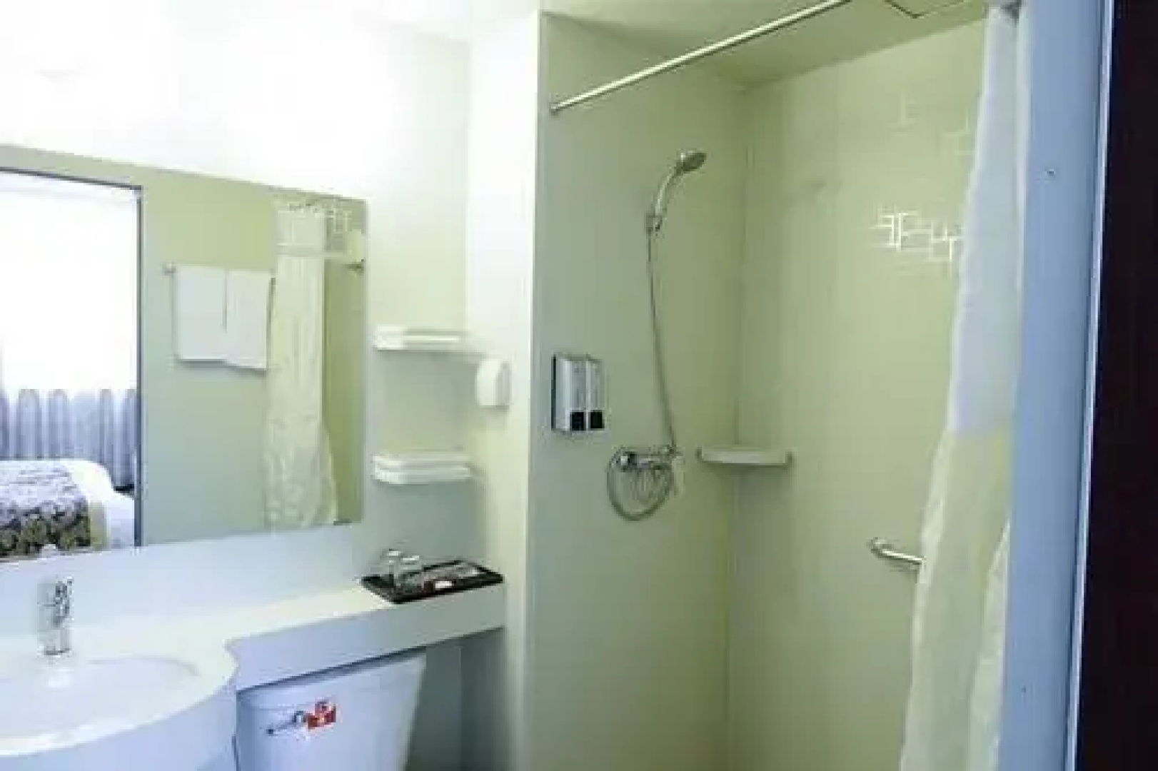 Qingdao Xinshijia Business Hotel