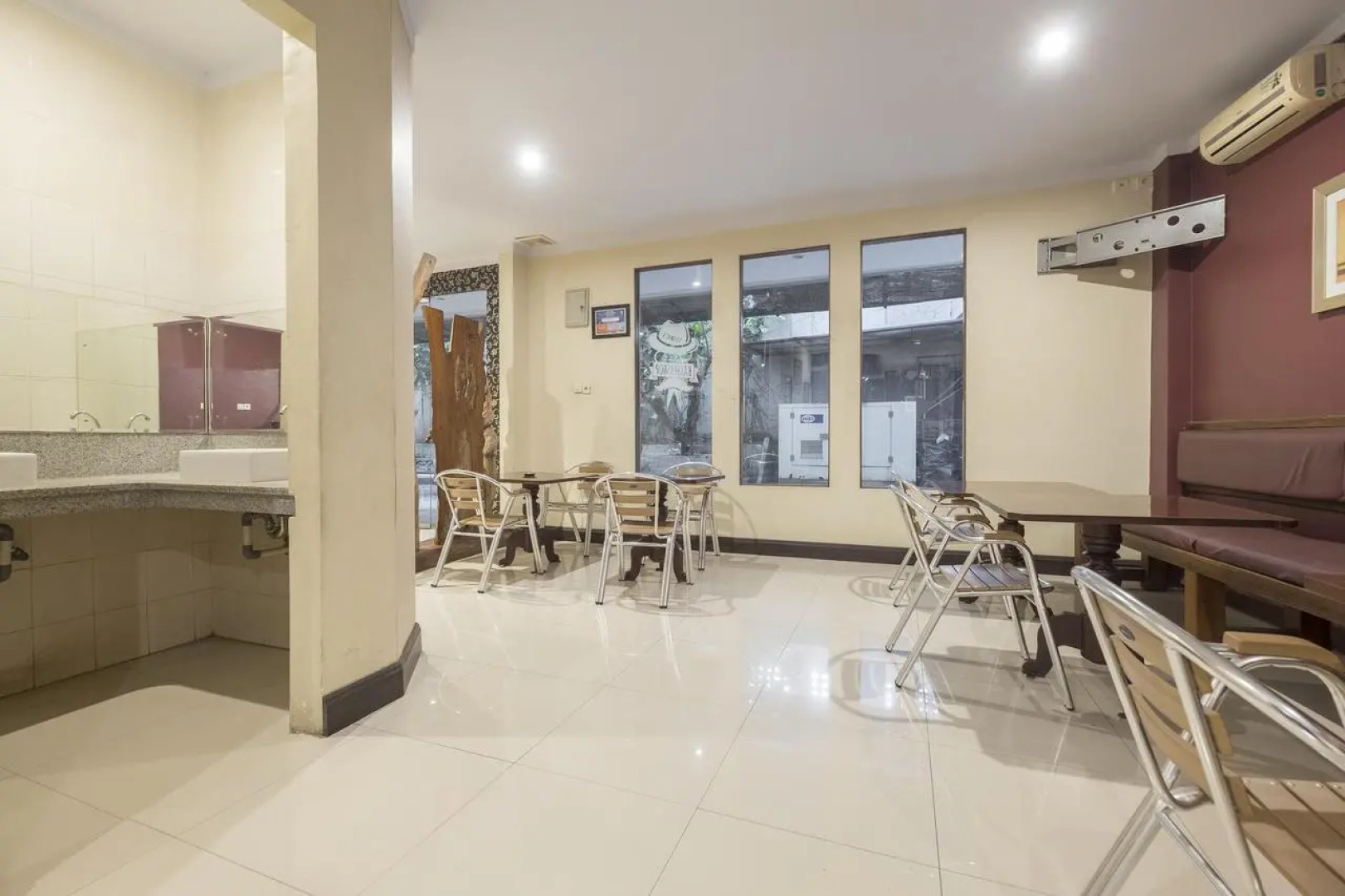 OYO 824 Makassar Guest House
