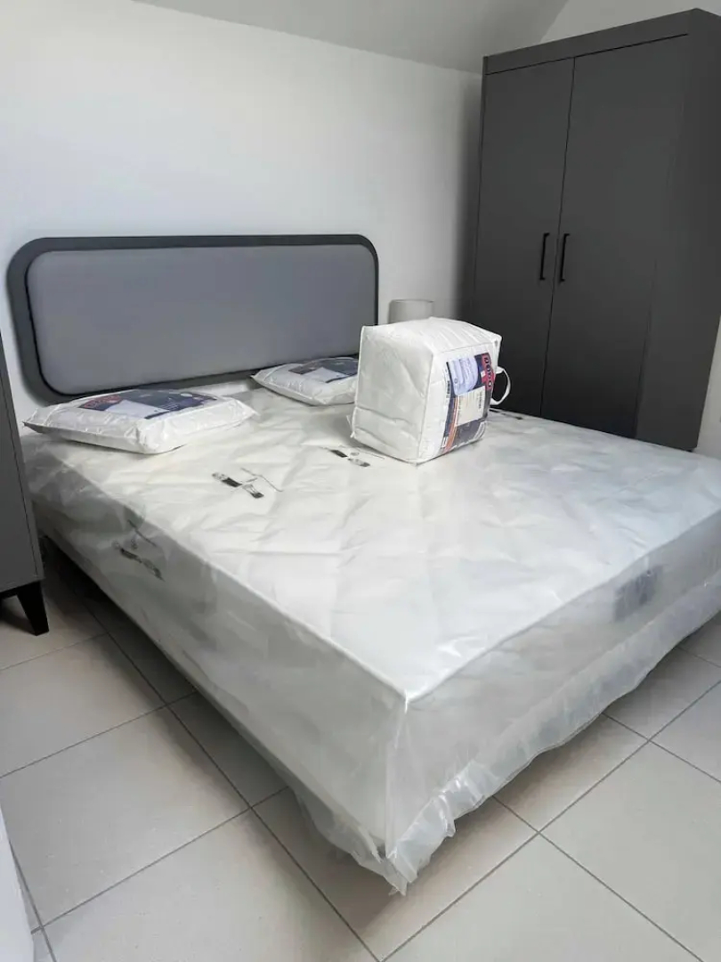 Charming Appt - 3bdr/8p - Near Paris & La Defense