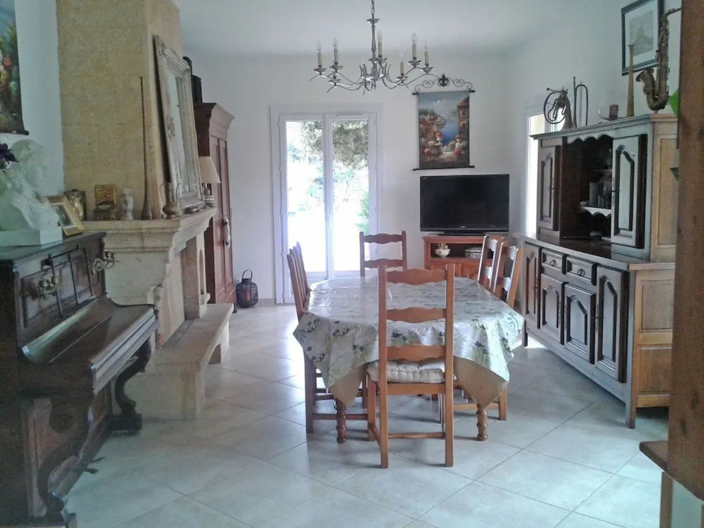 Attractive Holiday Home in Uchaux France With Private Pool