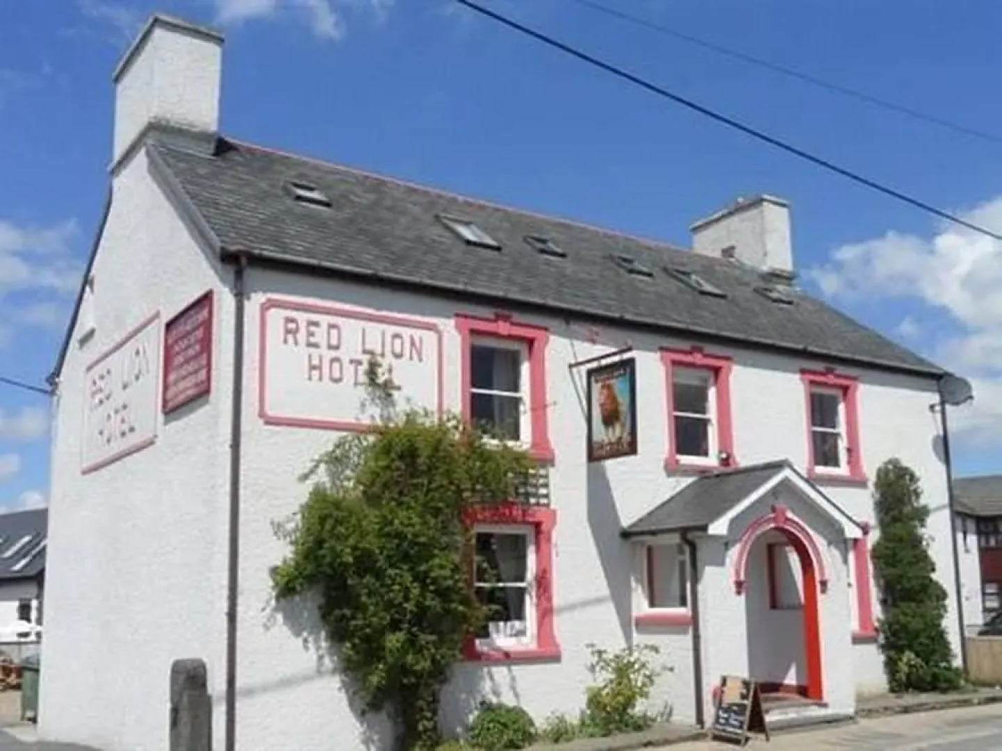 Red Lion Hotel