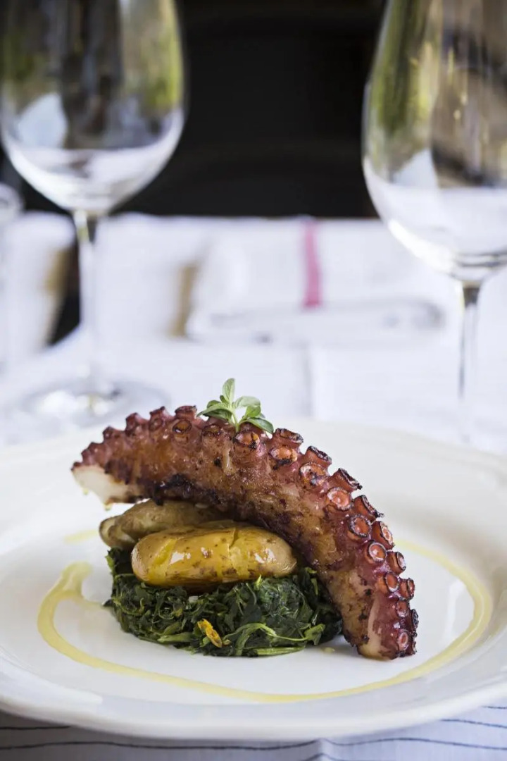 Quinta de S. Bernardo Winery & Farmhouse