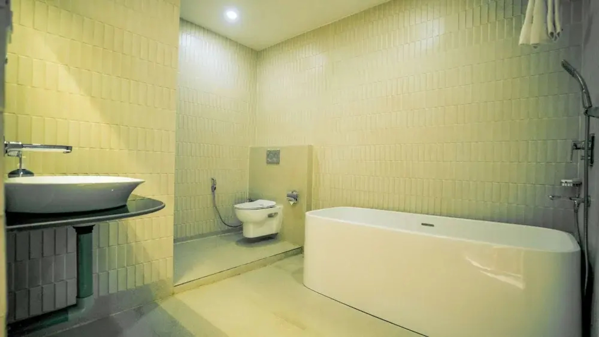 Finns Weaver Resort Kaziranga