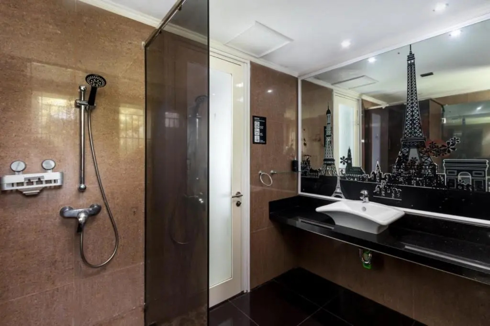 TJ White Villa 670m2 with Private Pool and Outstanding View by GLOBALSTAY