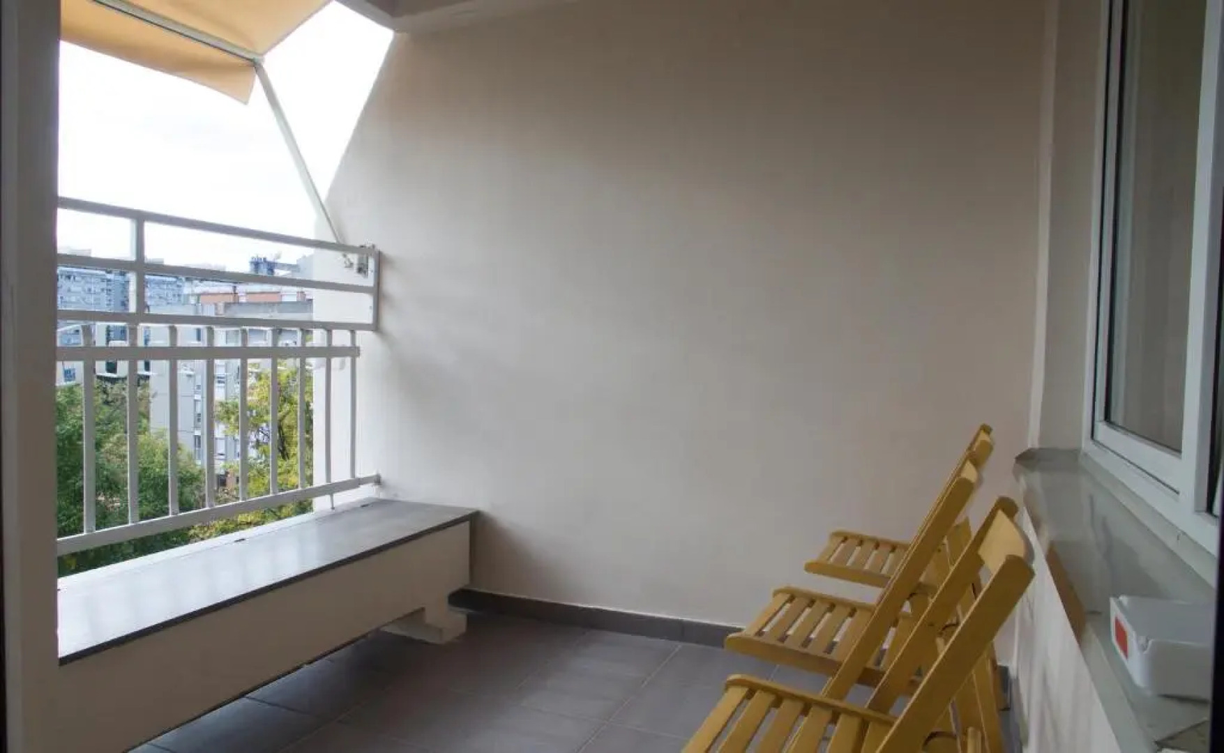 True Color Apartment