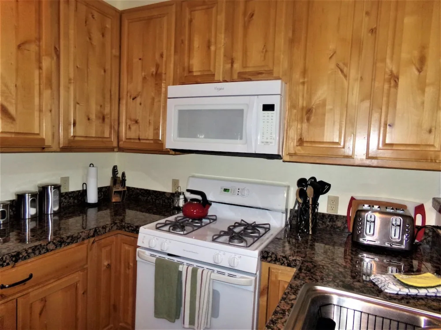 Anemone Townhome 3 Bed 3 Bath