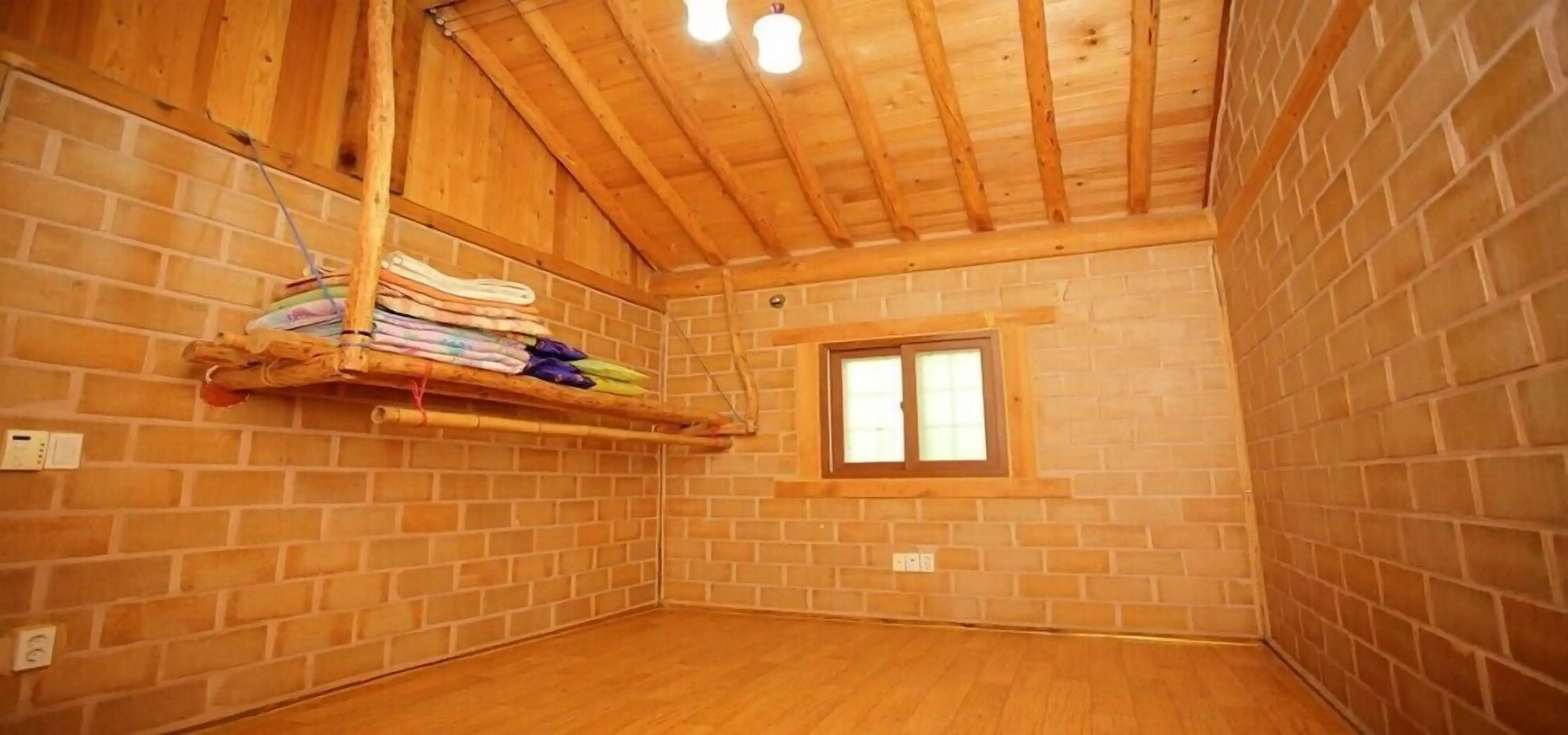 Bandi Hwangto Pension