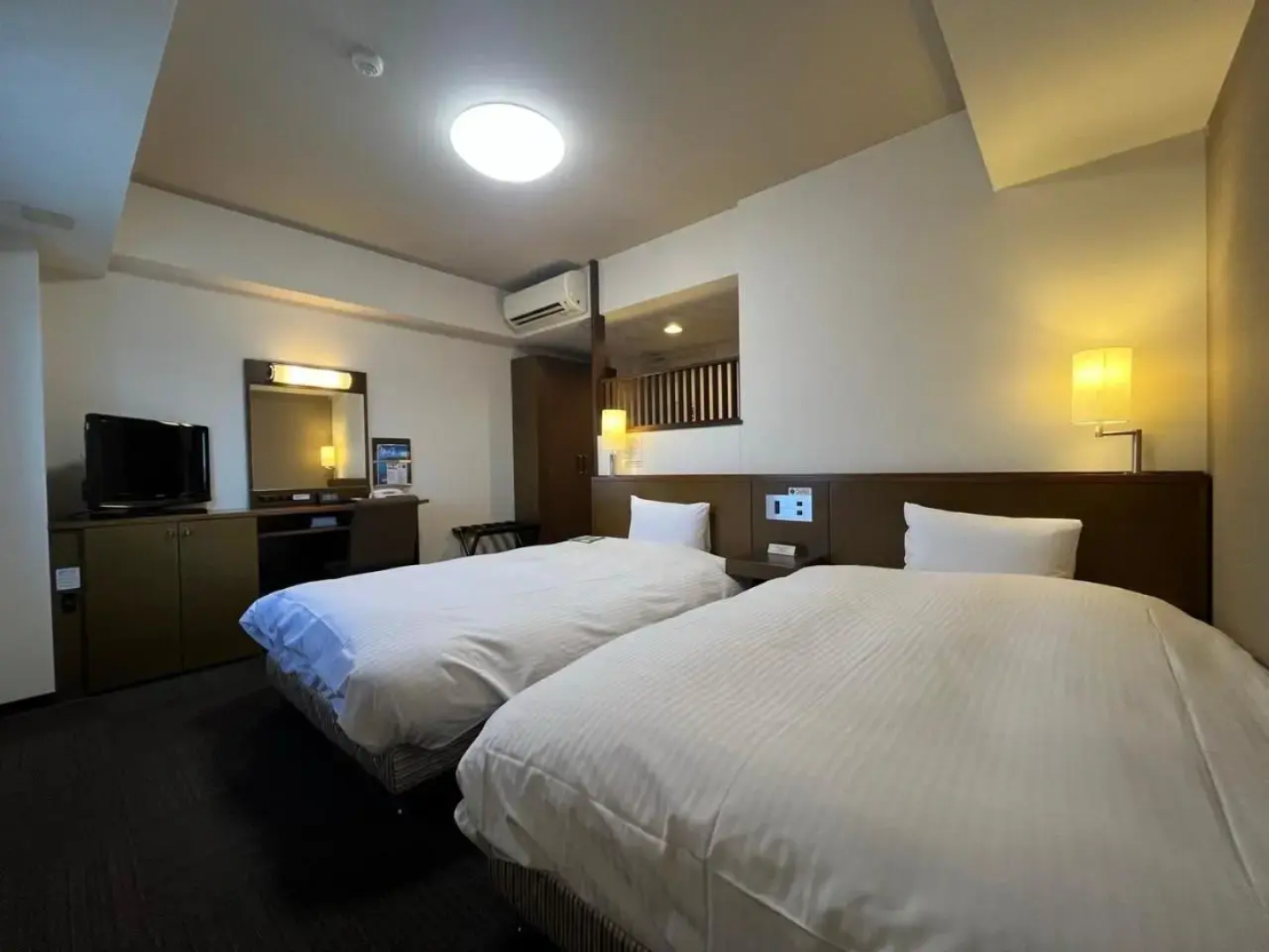 Hotel Route-Inn Niigata-Nishi Inter