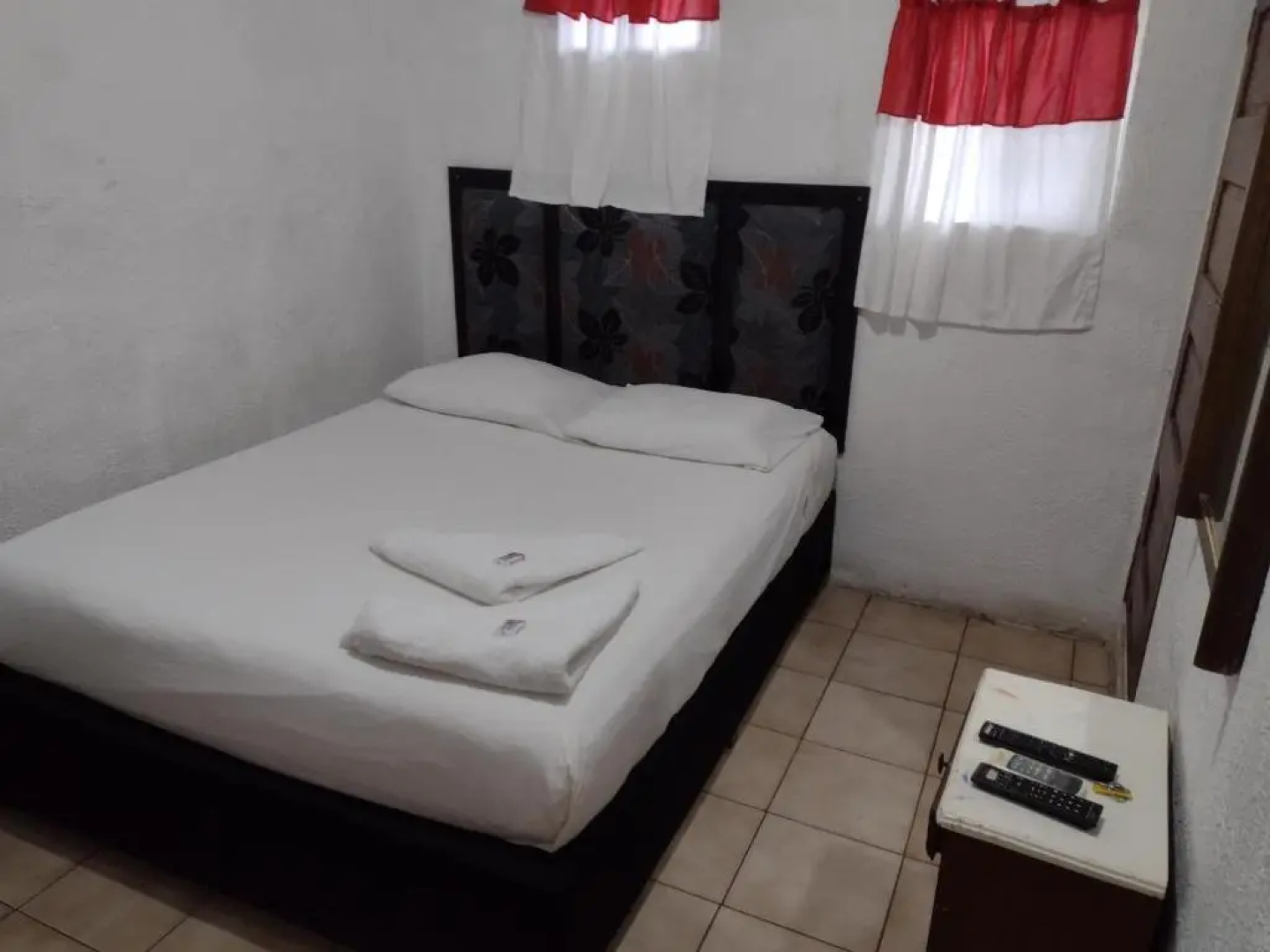 Rosa's Hotel