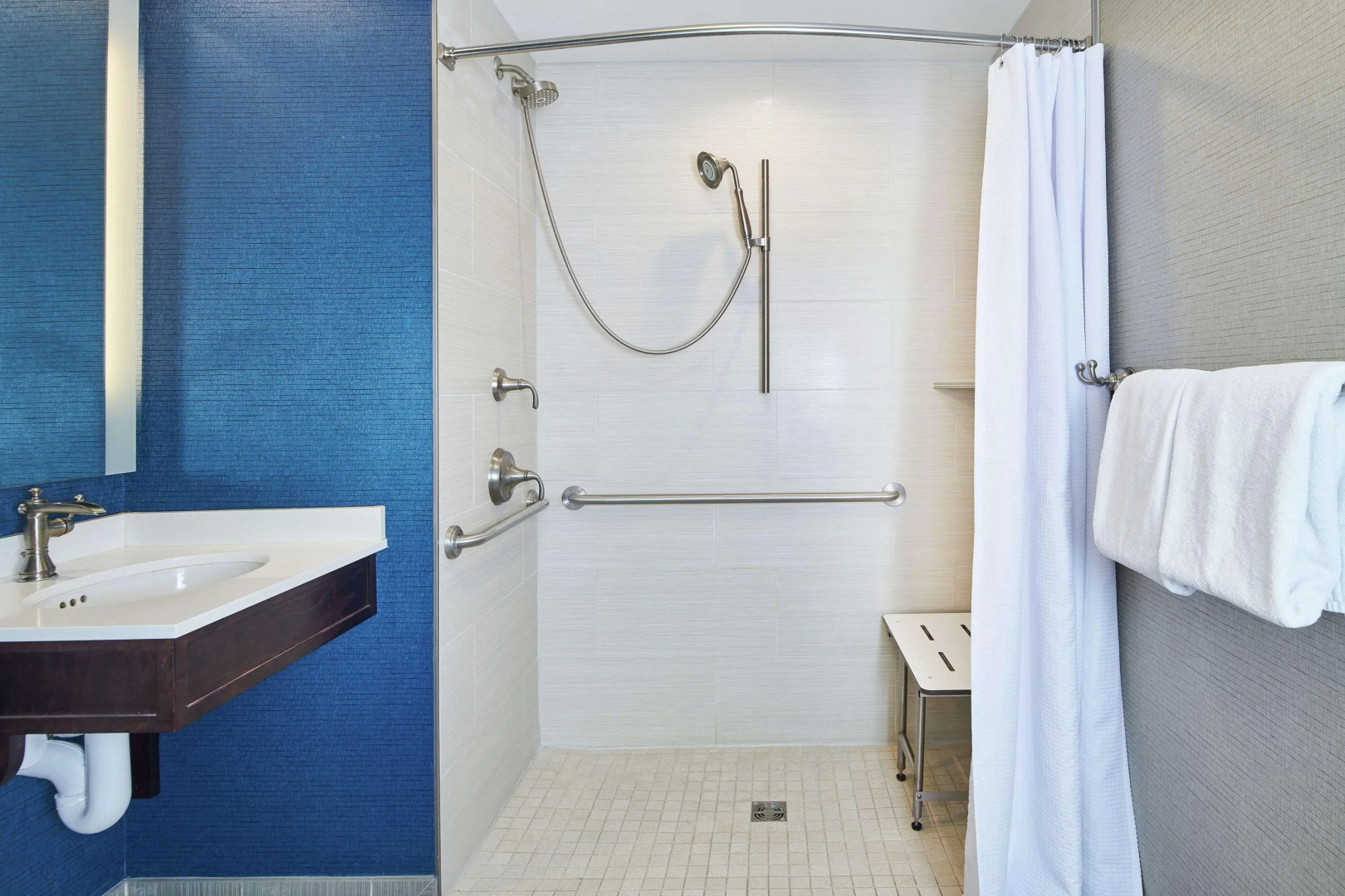 Hotel Alex Johnson Rapid City, Curio Collection by Hilton