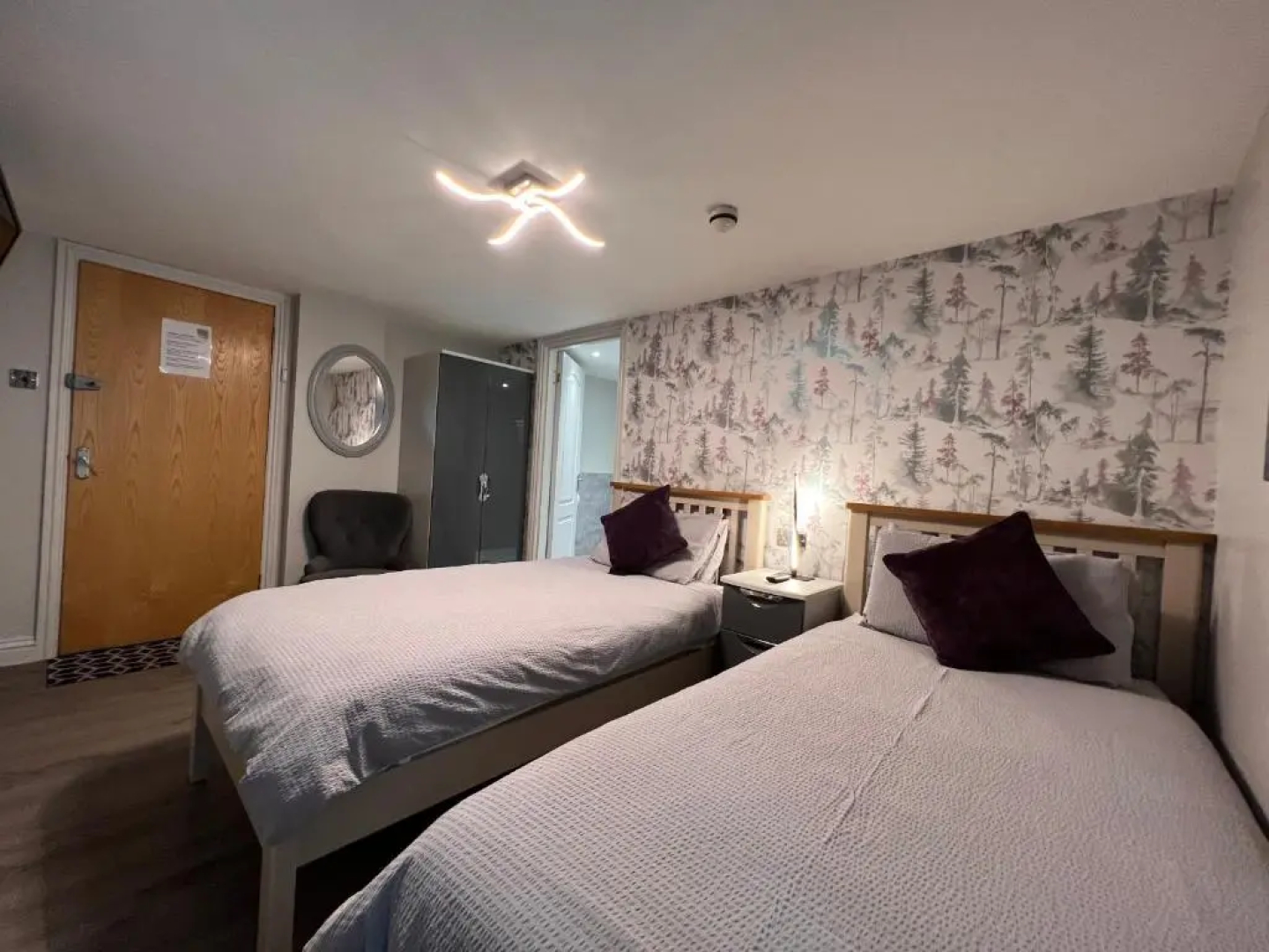 Tigh Na Mara Hotel