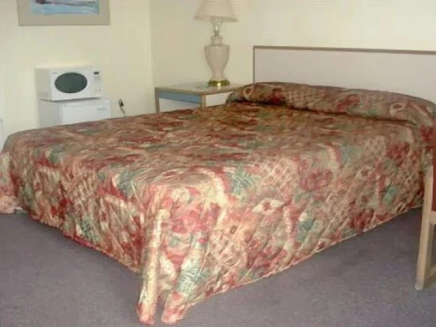New Sea Breeze Motel