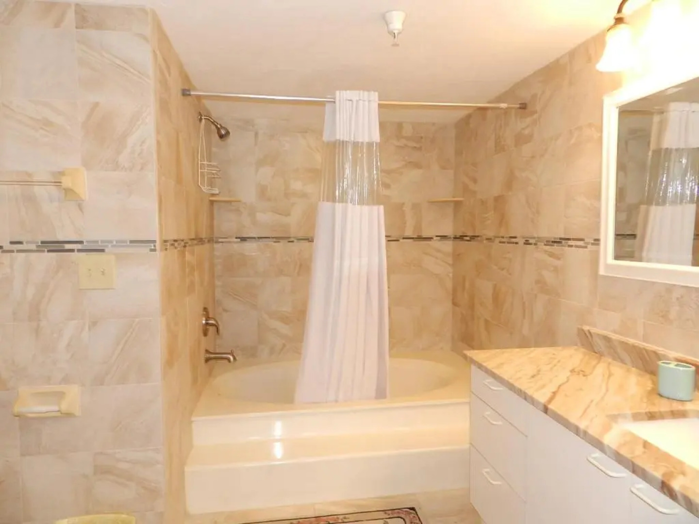 The Sherwin - 906 2BR