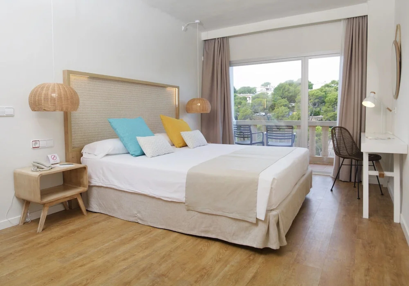 Hotel Cala Santanyi & Apartamentos