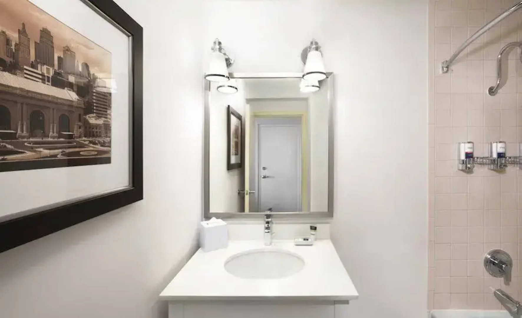 Four Points by Sheraton Kansas City - Sports Complex