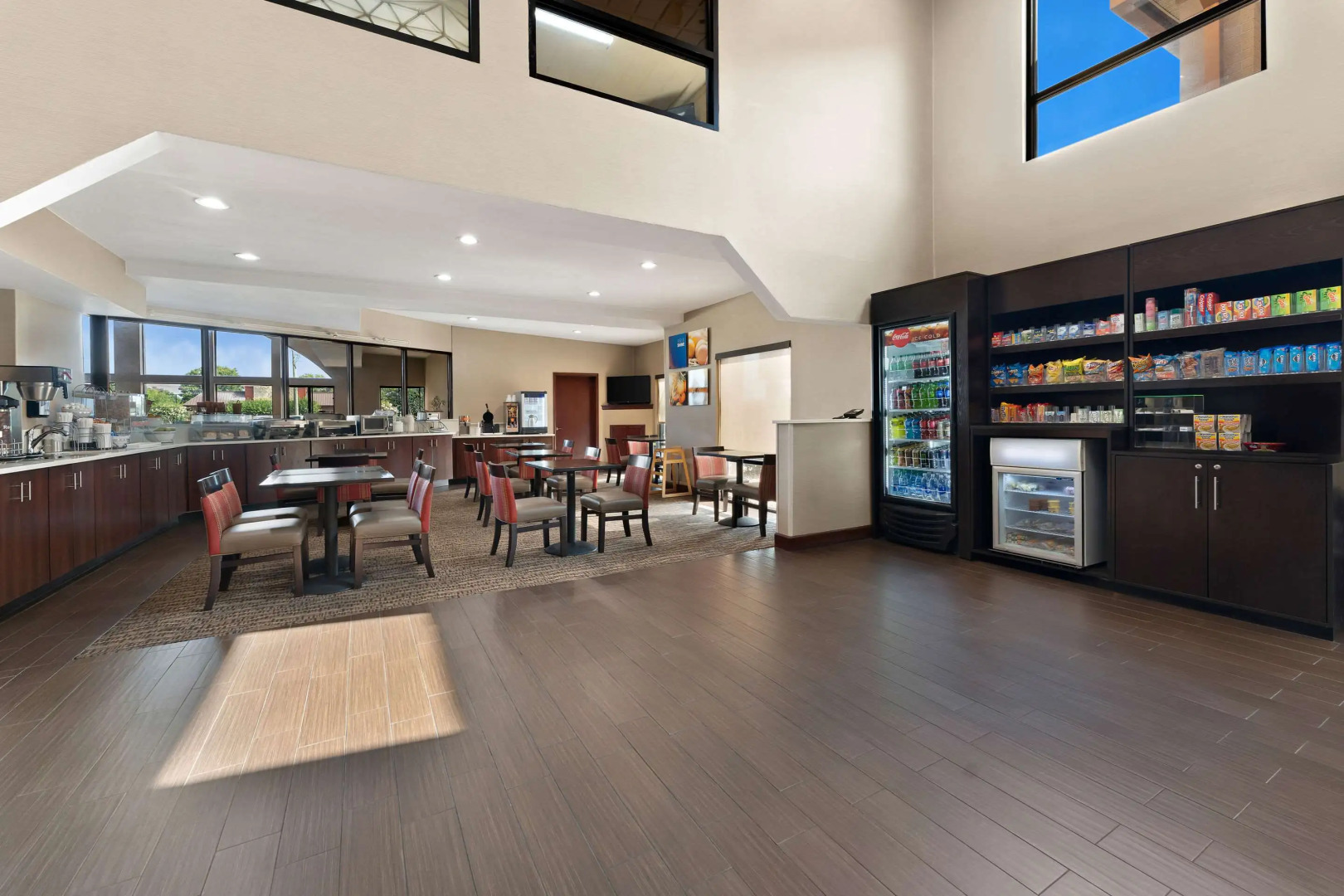 Comfort Suites near Robins Air Force Base