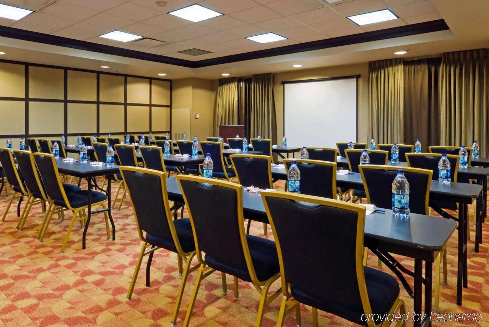 Holiday Inn Express & Suites Columbia-Fort Jackson by IHG