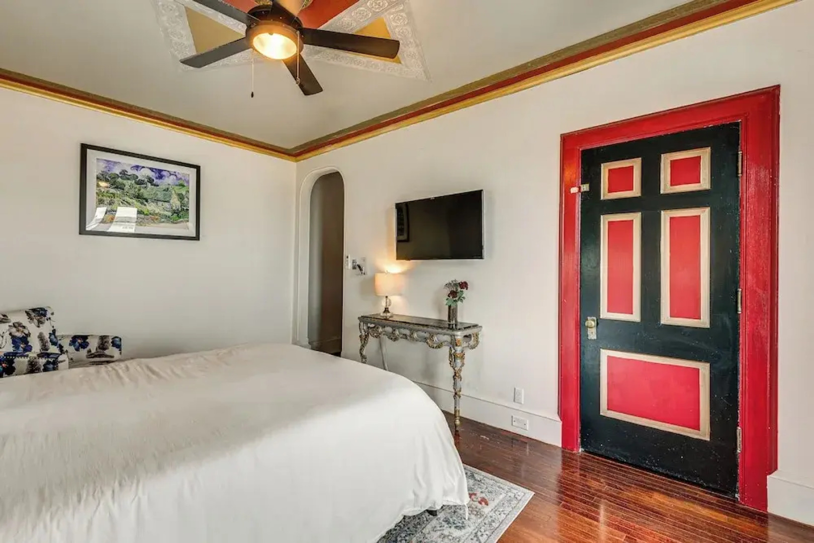 Near Downtown Scranton: Getaway w/ Patio