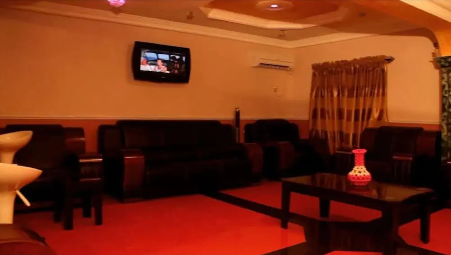 Hi Point Hotel And Suites