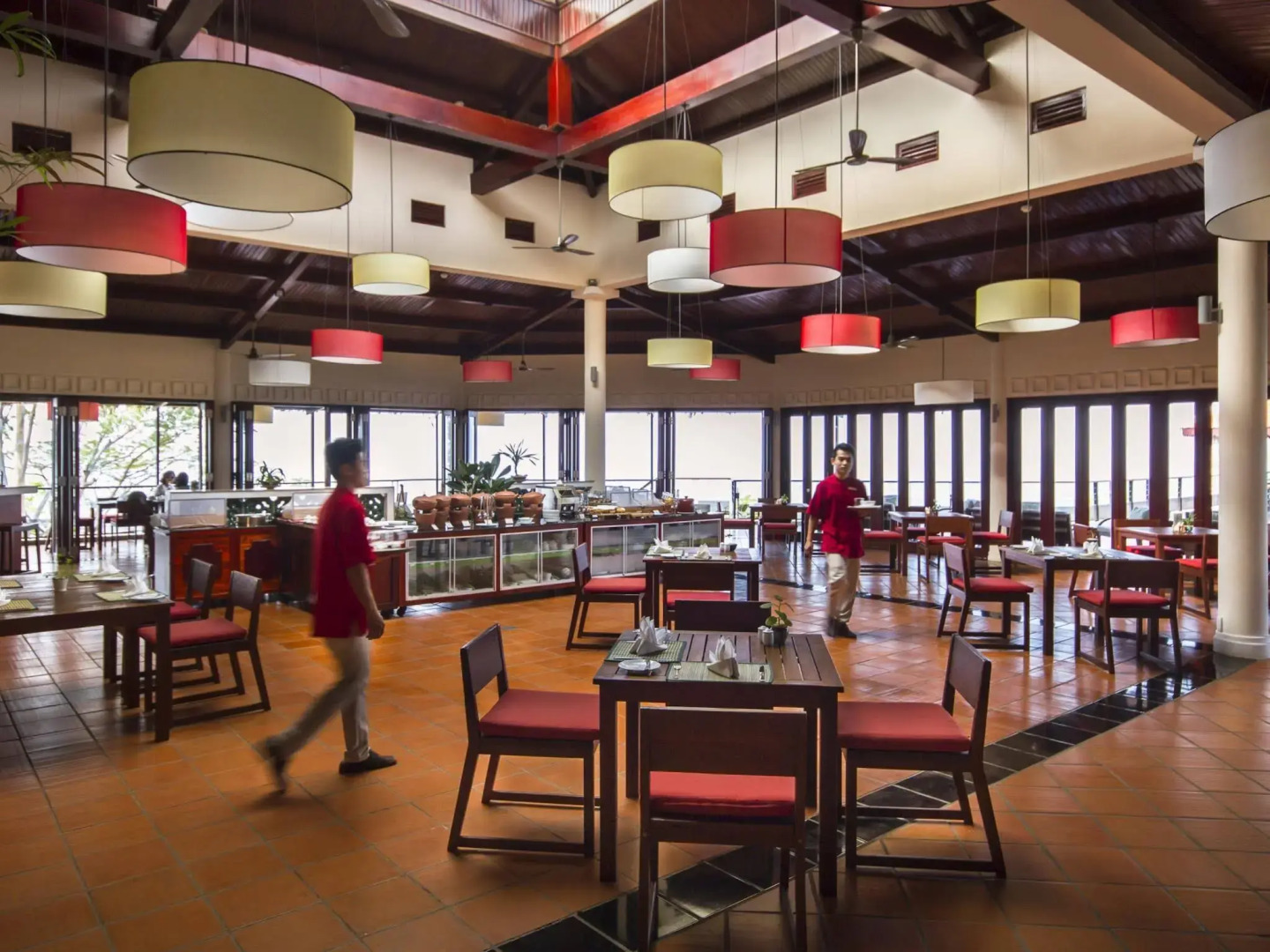 Victoria Nui Sam Lodge