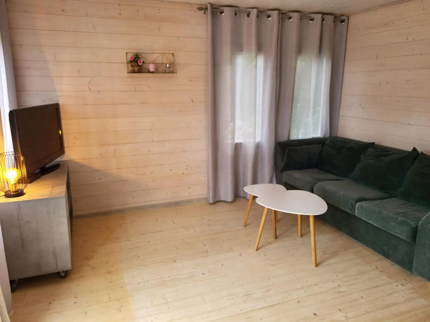 Tiny house near Viljandi lake