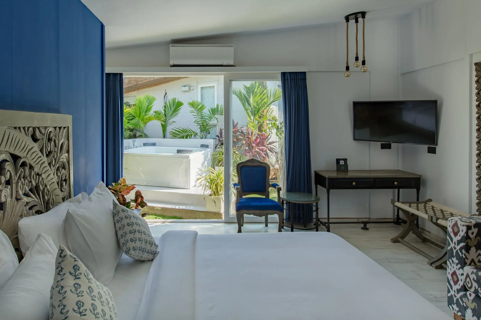 Living Room Beach Resort