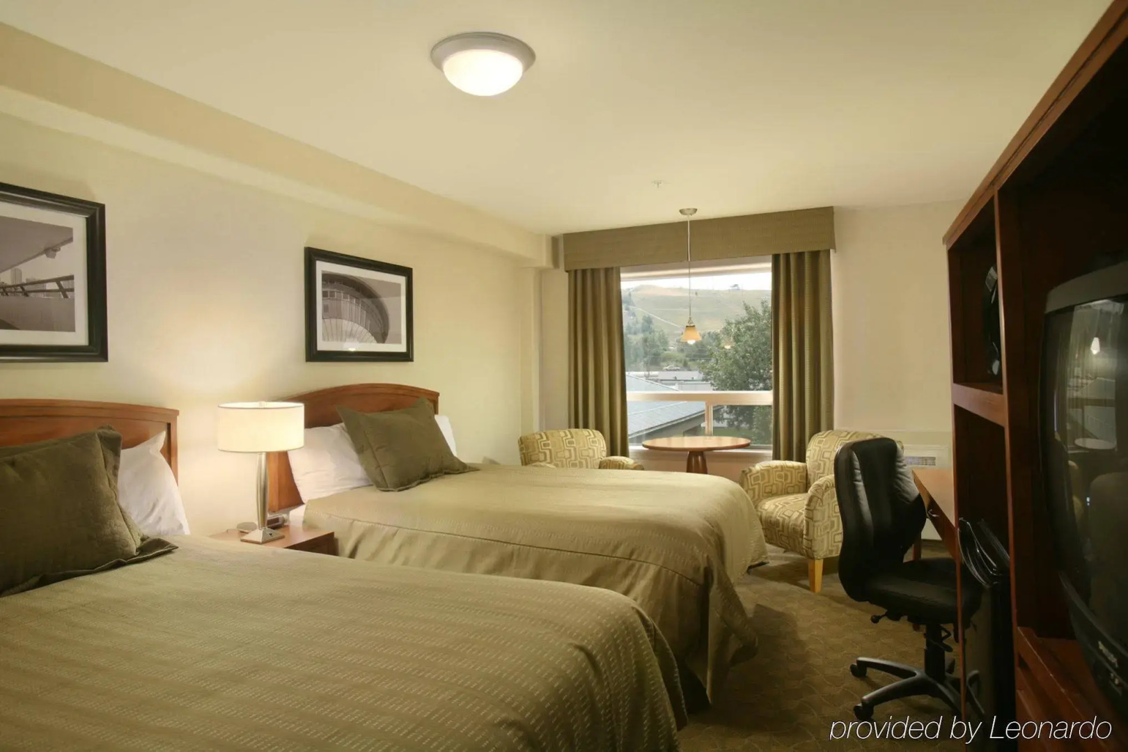 Sandman Hotels & Suites Calgary West