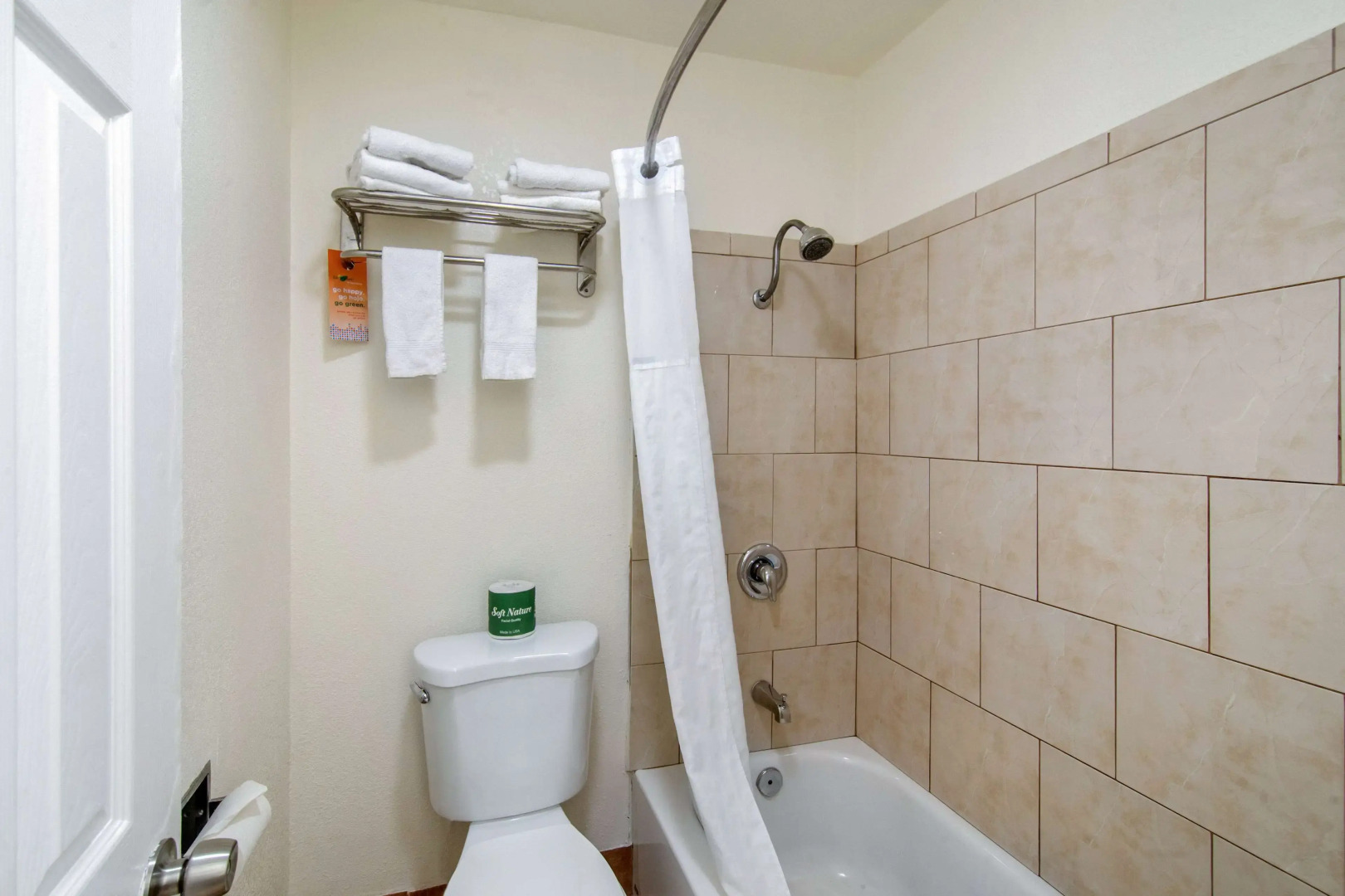 Howard Johnson Suites by Wyndham San Diego Chula Vista/BayFt