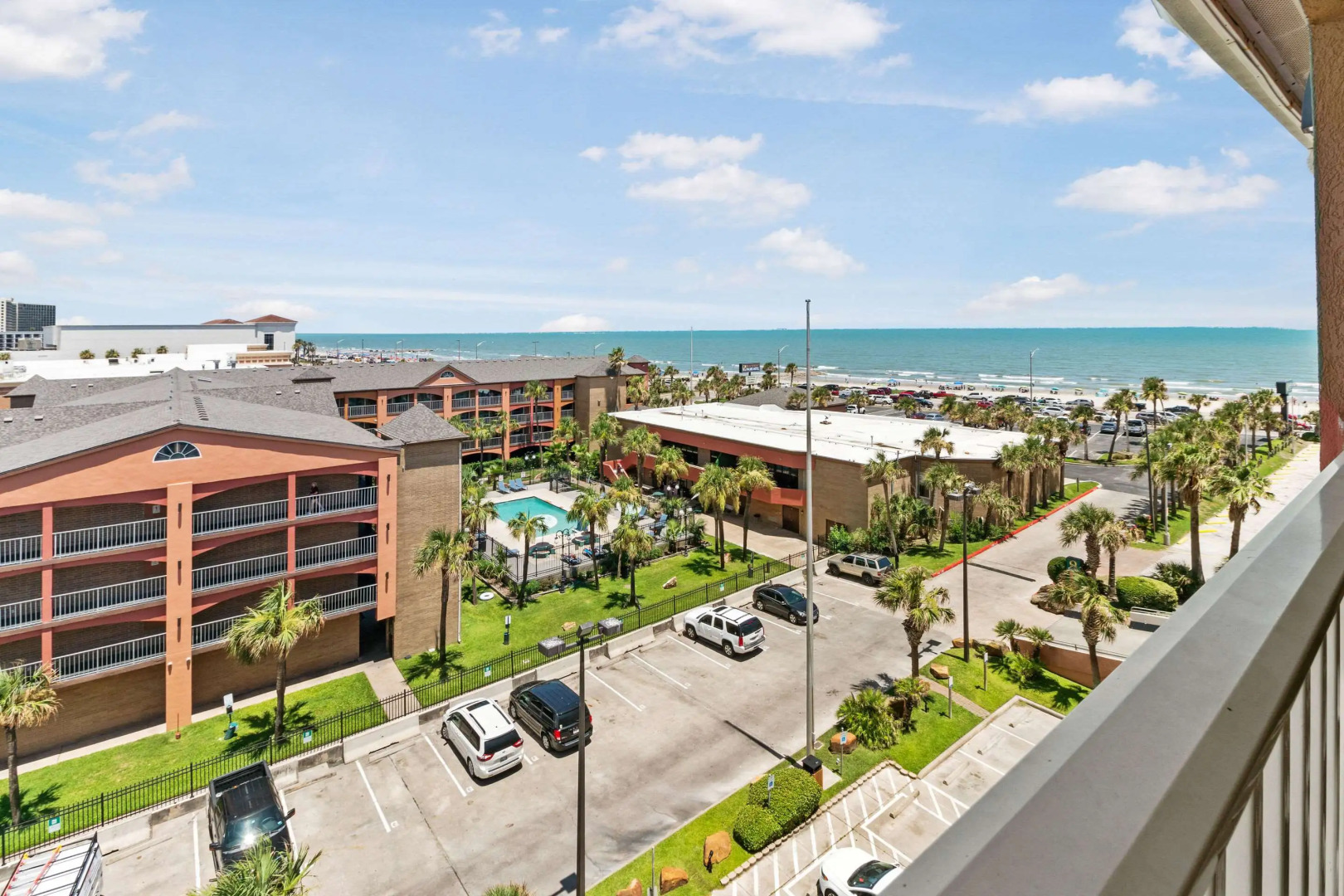 Quality Inn & Suites Galveston - Beachfront