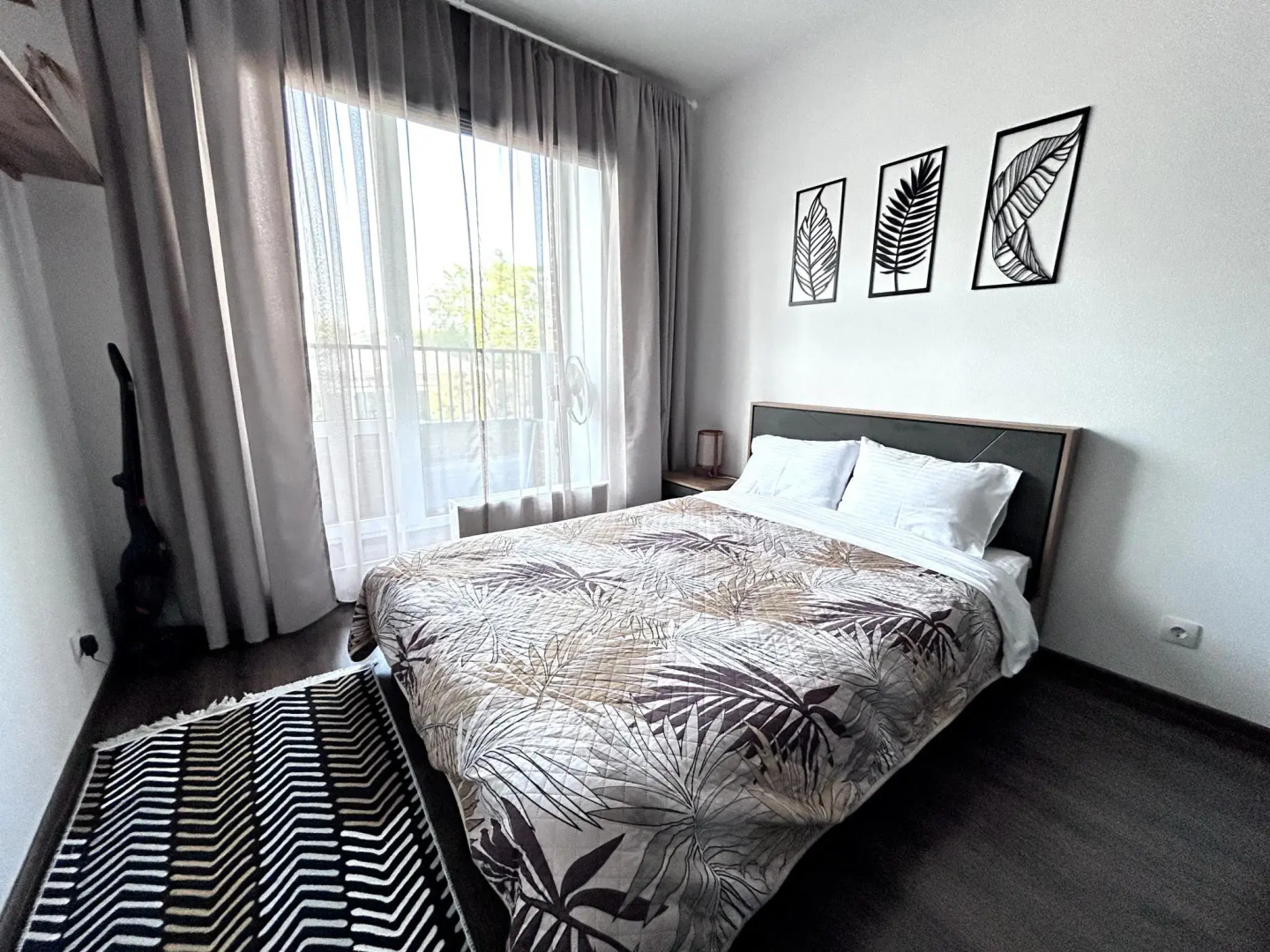 Апартаменты на аллее Тулонская 12