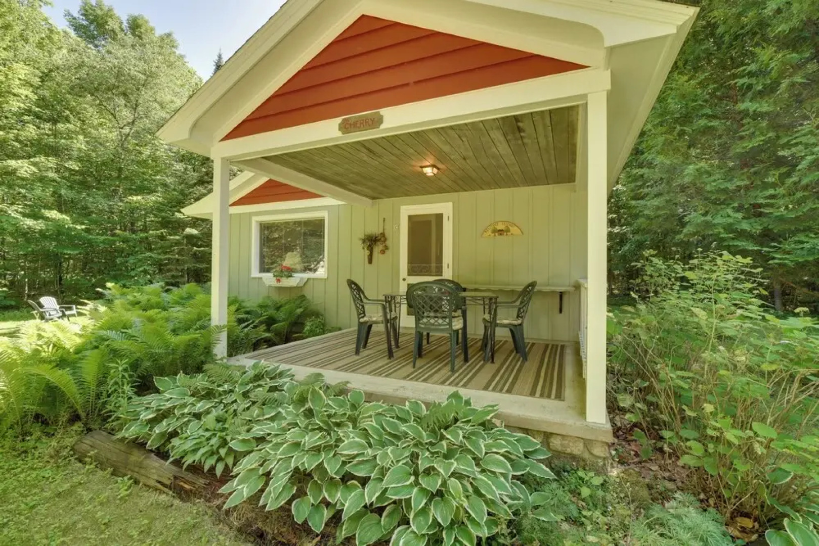 'cherry Cottage' - Walk to Peninsula State Park!