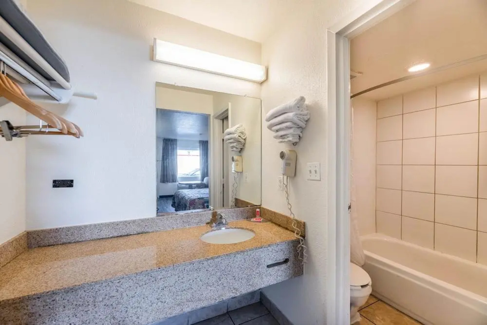 Rodeway Inn Phoenix North I-17