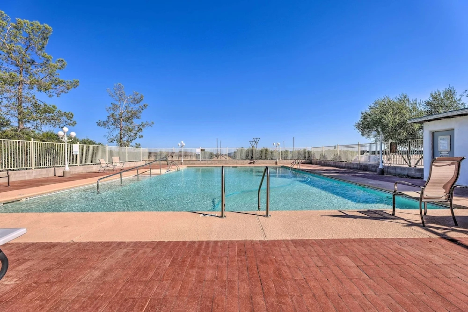 Cozy & Relaxing Eloy Apartment w/ Pool Access