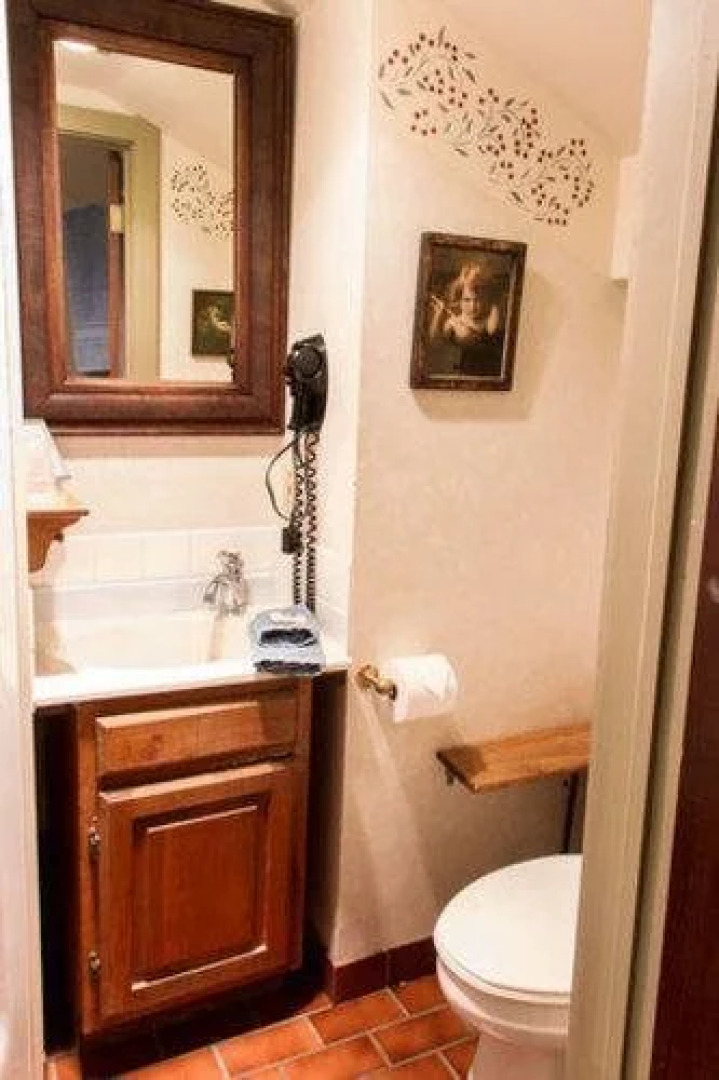 The Stagecoach Inn Bed and Breakfast Hotel