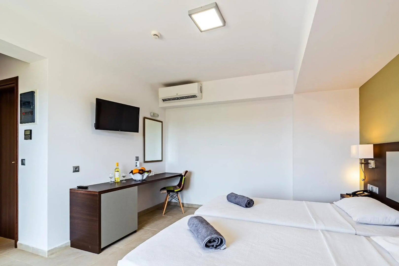 White Olive Premium Laganas - All Inclusive