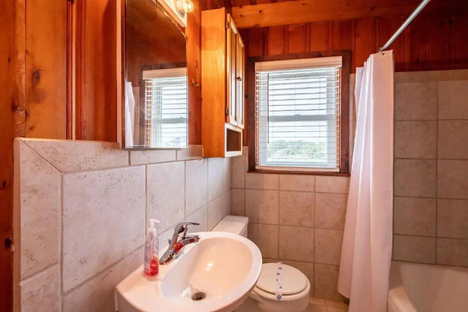 Lowe Tide by Oak Island Accommodations