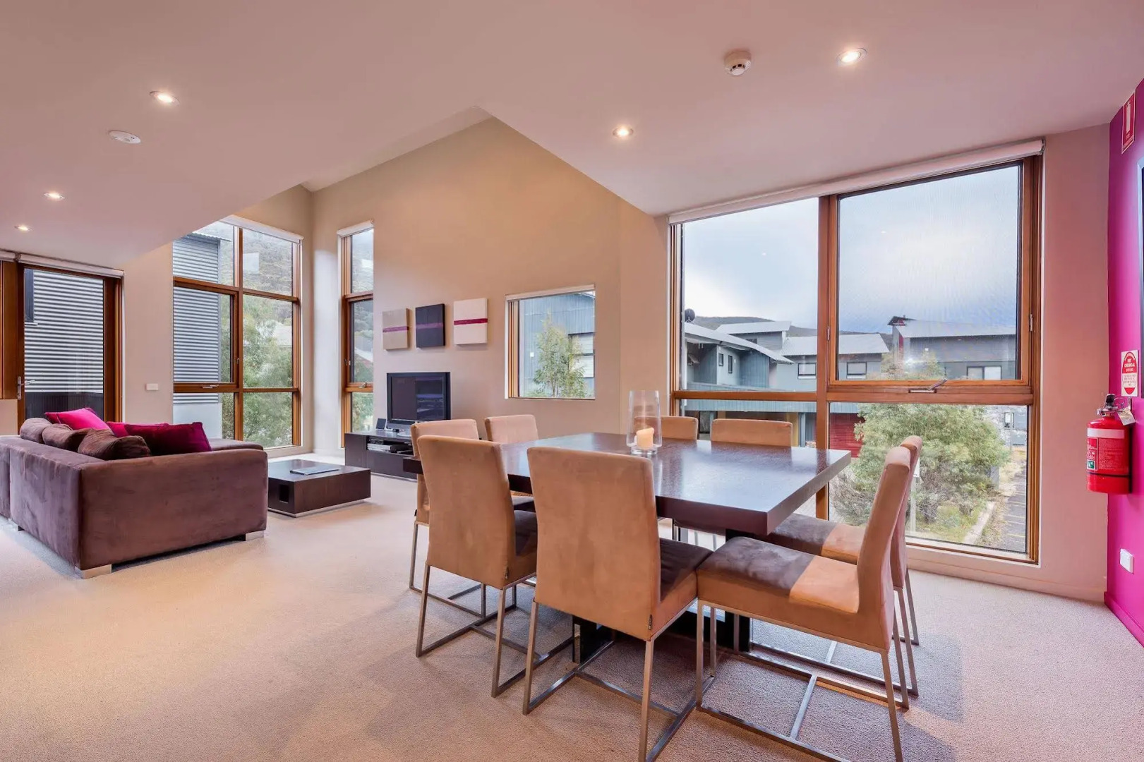 Snow Stream Apartments