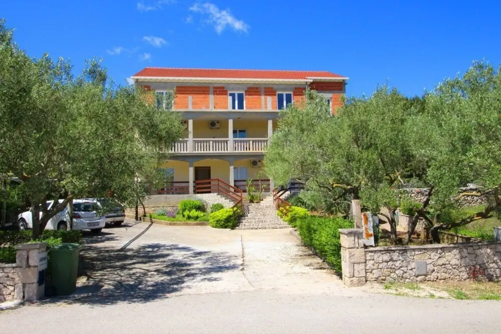 Apartments Veselka
