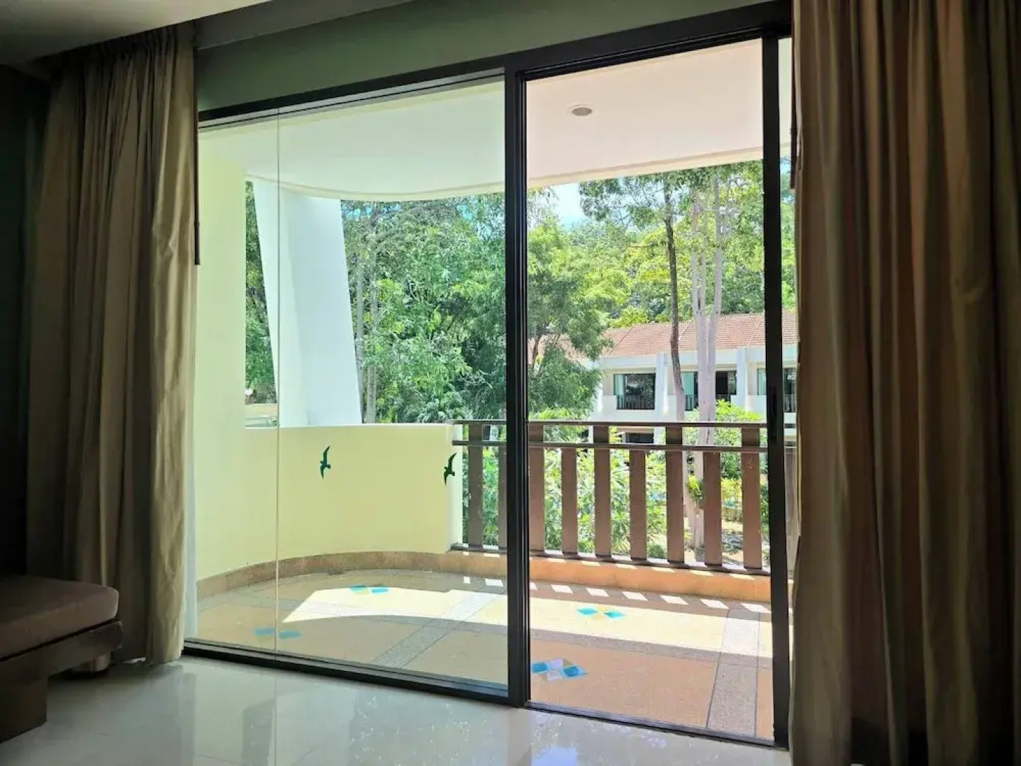 Hotel and Beach Bungalow at Lanta Resort