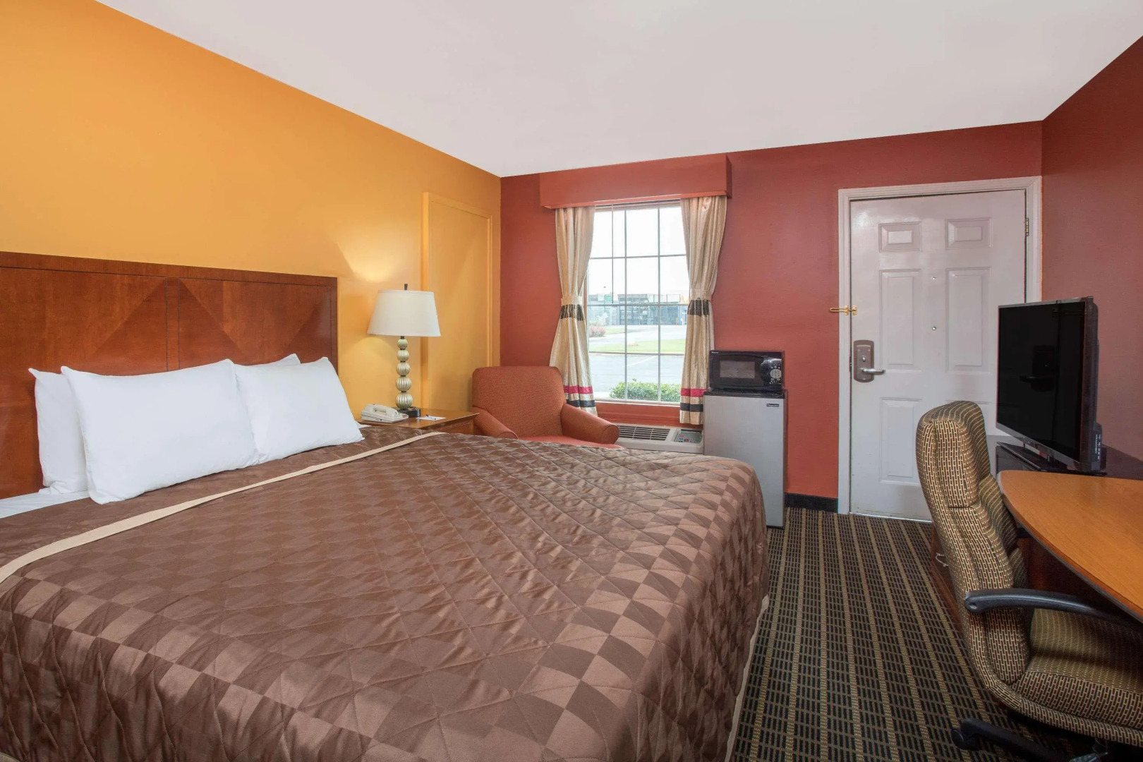 Baymont by Wyndham Commerce GA Near Tanger Outlets Mall
