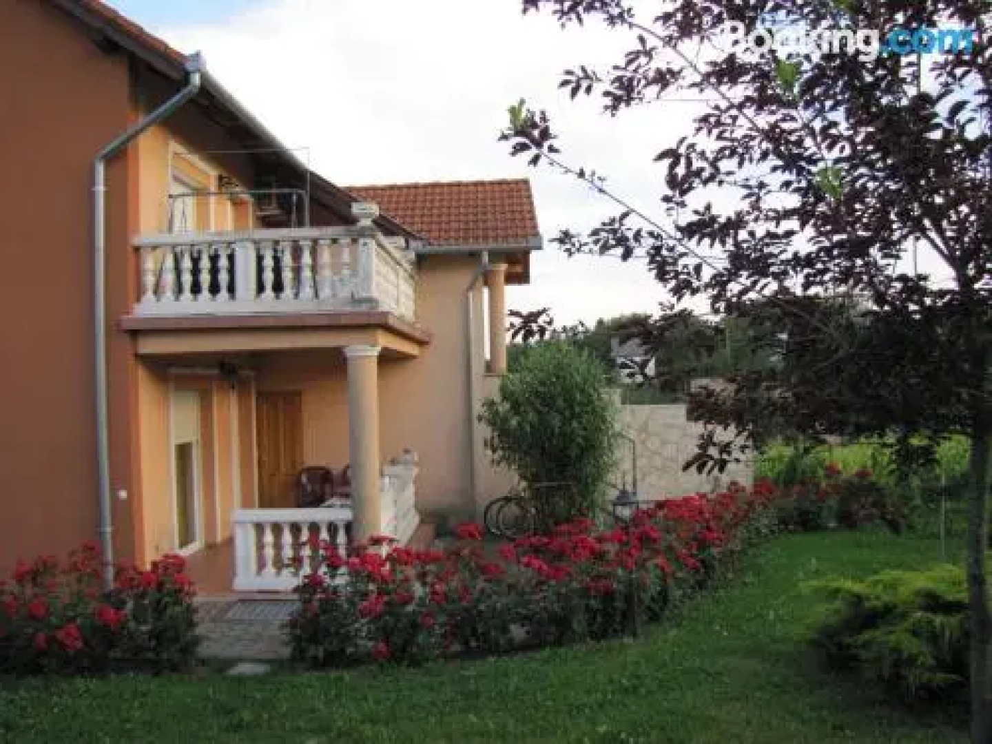 Alsóhegyi Apartmanok