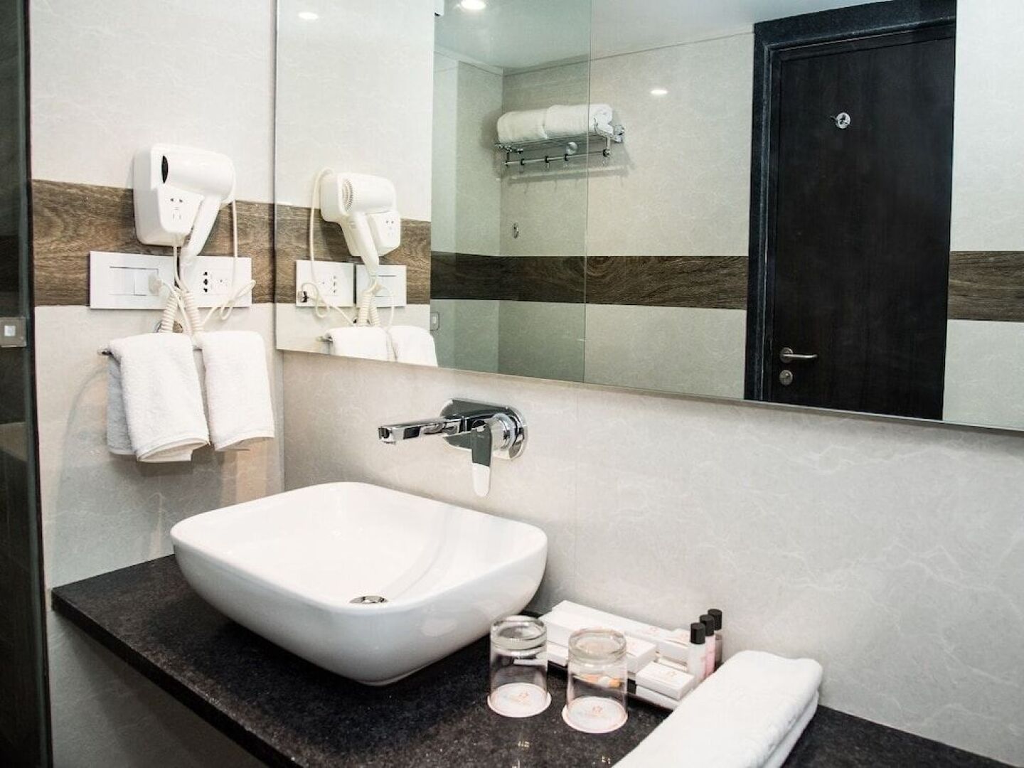 Hotel Platinum Shravasti