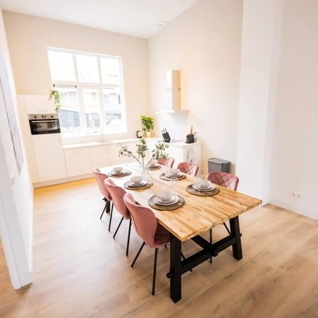 Serviced 3BR Apartment in Utrecht