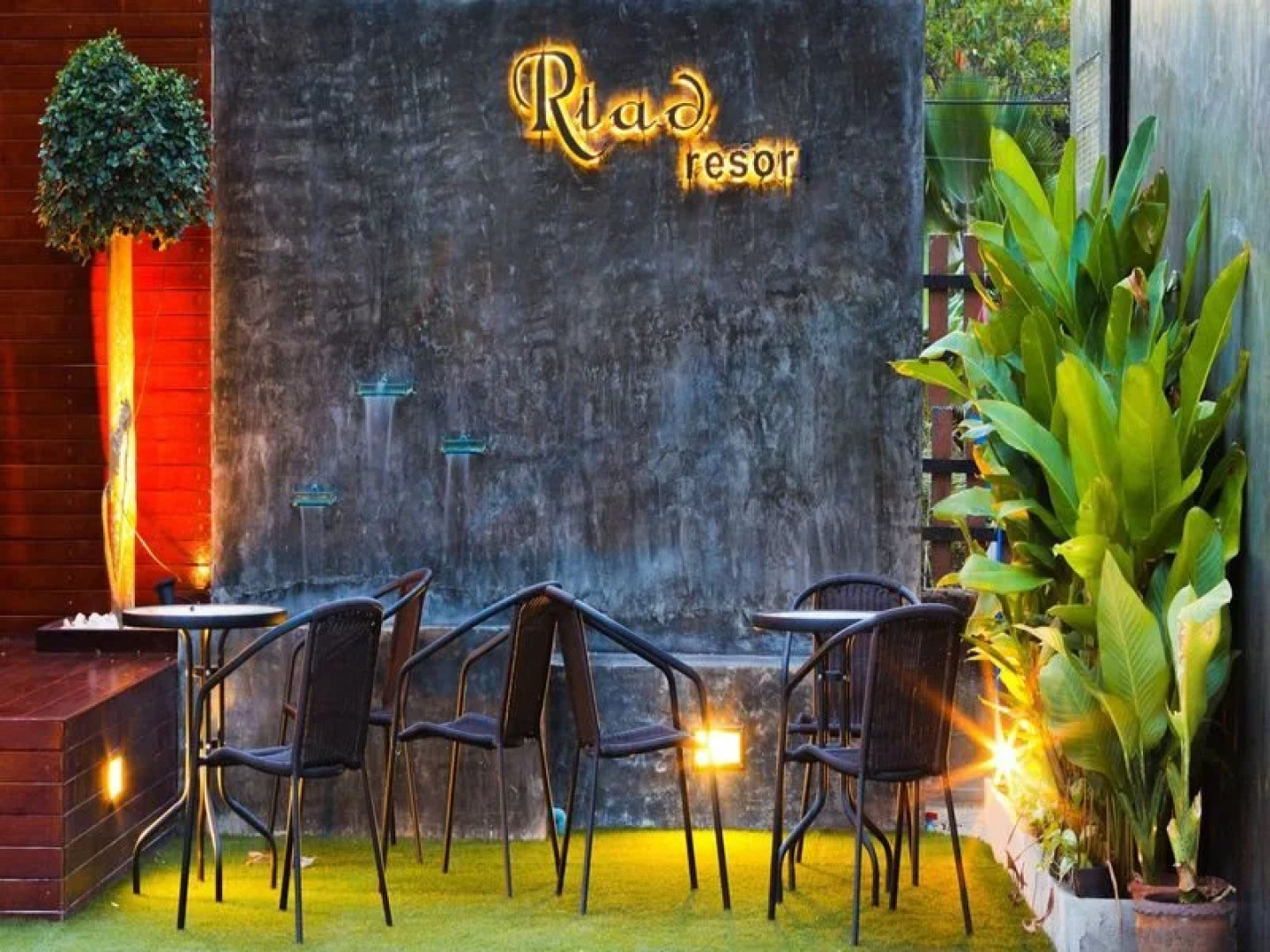 Riad Resort
