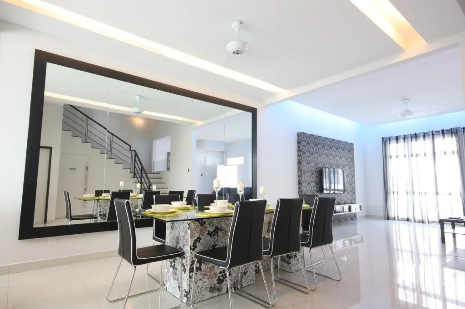 Shamrock Beach Villas Seaview 15